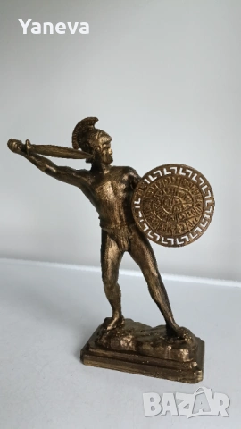 Леонид , легендарен цар на Спарта , символ на смелост и саможертва. 