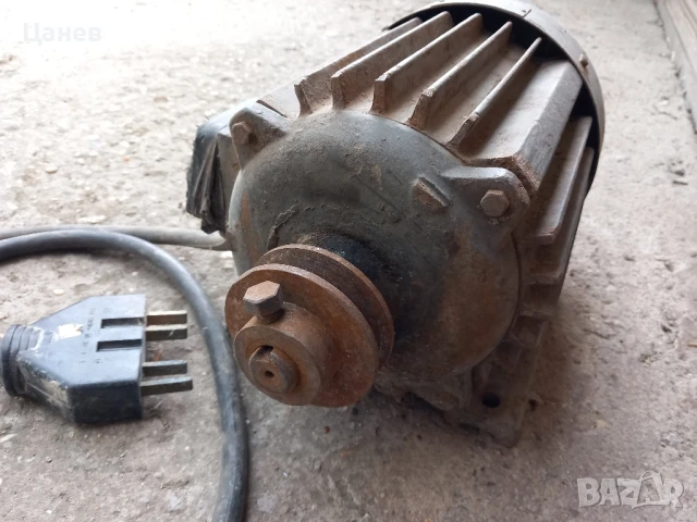 Електромотори Елпром Троян , снимка 9 - Електродвигатели - 50648078