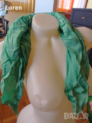 Подарявам!Зелен шал