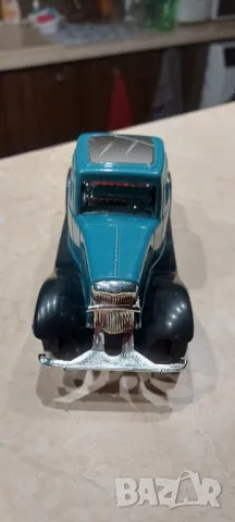 Класическа пластмасова количка със механизъм, снимка 4 - Колекции - 47895591