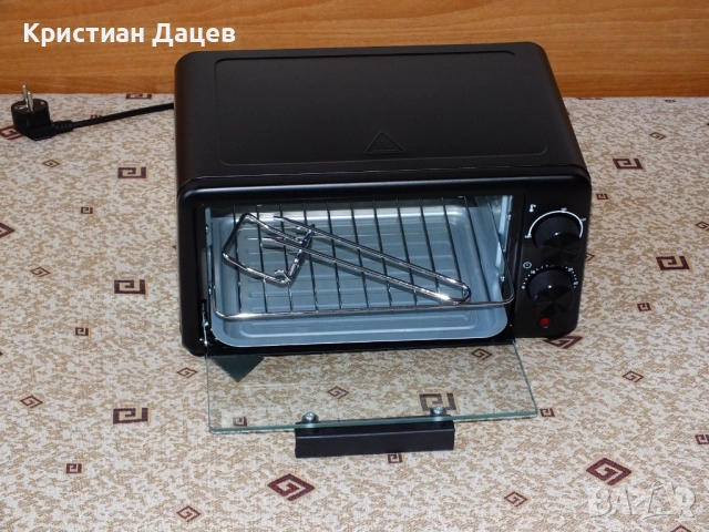 Нова мини фурна 800W, снимка 2 - Печки, фурни - 52772033