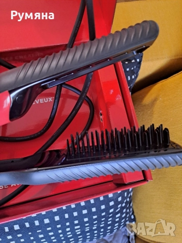 Нова керамична преса-сешоар на Ревлон, снимка 2 - Аксесоари за коса - 52534323