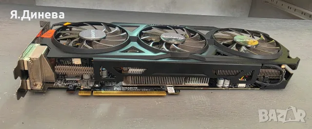 Видеокарта Gigabyte GV-R927XOC 2GB, снимка 2 - Видеокарти - 56437434