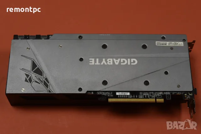 Видео карта GIGABYTE AMD Radeon RX 6900XT GAMING OC 16GB, снимка 6 - Видеокарти - 56313038