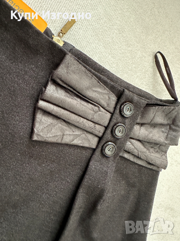 Елегантна черна дамска пола размер М, снимка 2 - Поли - 44710502