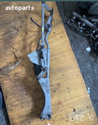 Mercedes w203 coupe машинка предни чистачки, снимка 2 - Части - 40365614