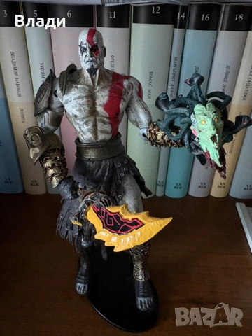 Екшън фигурка Kratos , снимка 3 - Фигурки - 56369360