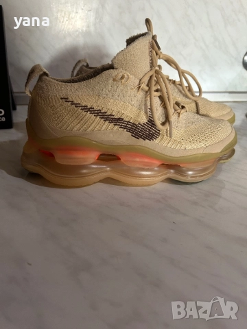 Нови с кутия Nike 