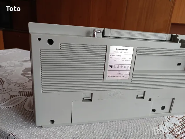 Радиокасетофон Sanyo M 9813L, снимка 4 - Радиокасетофони, транзистори - 56272673