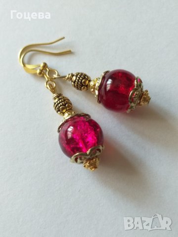 Прелестен комплект колие и обици с рубинено червени мъниста и изящни орнаменти в цвят Антично злато, снимка 7 - Бижутерийни комплекти - 32126652