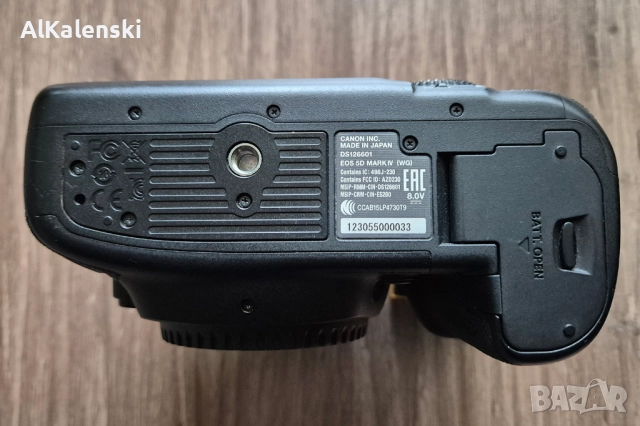 Фотоапарат Canon 5D Mark IV, снимка 5 - Фотоапарати - 52771960