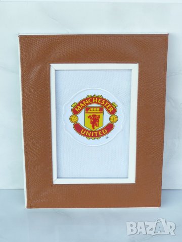 Manchester United емблема в рамка фенове на Премиършип фен  , снимка 1 - Колекции - 37518947