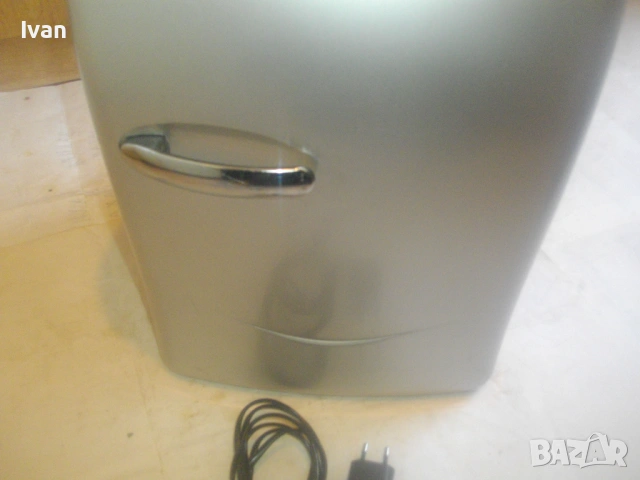 МАКСИ МИНИ ХЛАДИЛНИК 20 ЛИТРА ГОЛЯМ НЕМСКИ ОРИГИНАЛЕН UNOLD ELECTRO РАБОТИ НА 220 И НА 12 ВОЛТА, снимка 4 - Хладилници - 54184356