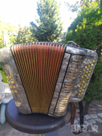 Рядък диатоничен акордеон Hohner Club IIB-Victoria