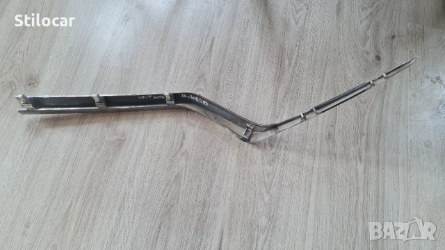 Лайсна решетка Honda CR-V V 17-20г дясна, снимка 2 - Части - 54054520