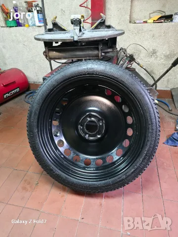Патерица Audi A4 B9 , снимка 3 - Гуми и джанти - 55607455