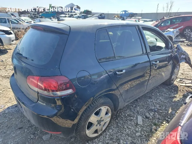 VW Golf
6

2.0тди 110коня, Хечбек, Употребяван, За части, снимка 3 - Автомобили и джипове - 49431950