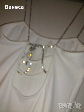 Нава рокля Bershka 25лв., снимка 2 - Рокли - 52553213