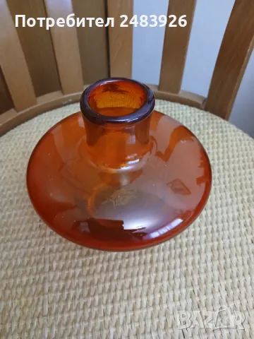 Стъклена ваза червена, снимка 2 - Вази - 49796247