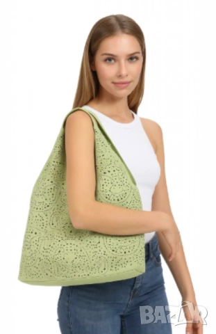 Стилна дамска чанта с вътрешен несесер, снимка 10 - Чанти - 52094022