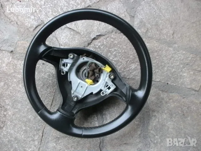 Волан от Vw Golf 4,Bora,Passat и други - трилъчев, кожен !