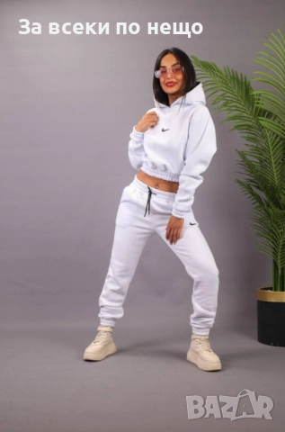 Nike Дамски Бял Ватиран Спортен Комплект🔝Дамски Спортен Екип В Бял Цвят Найк Код LFS753, снимка 2 - Спортни екипи - 51940375