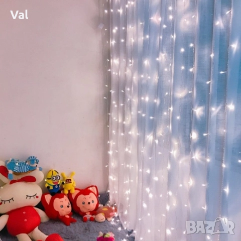 Коледна украса- LED светеща завеса, 300х60см цветове- жълт и многоцветен Дебел кабел
