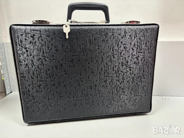 НОВ! Твърд Ретро Дипломатически Куфар , снимка 10 - Куфари - 54090024