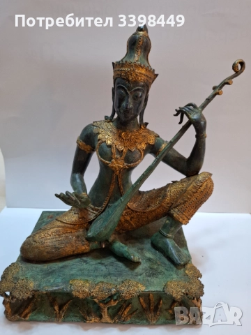 Бронзова позлатена статуетка на богинята Сарасвати 