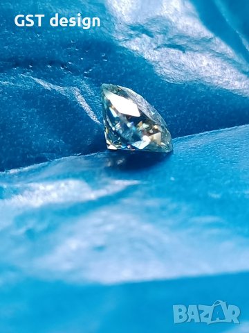 Спешно Топ Фенси Д 2 карата Мойсанит Диамант Двойка за обеци, снимка 2 - Бижутерийни комплекти - 40381416