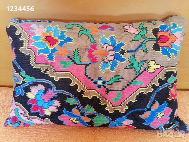 Нови битови покривки, възглавница, кърпички, карета, дантели - ръчна бродерия, везани салфетки