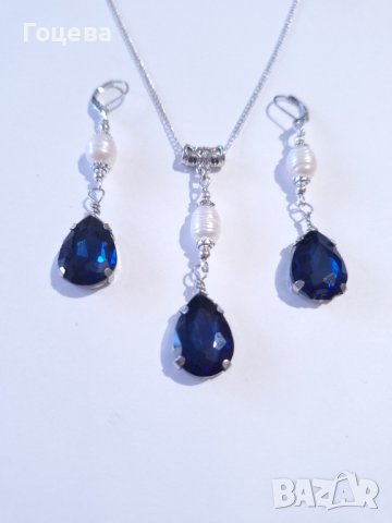 Прекрасен комплект бижута обеци и колие с естествени бели перли и тъмно сини кристали , снимка 4 - Бижутерийни комплекти - 42758447