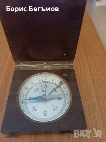 Античен компас в сгъваем дървен корпус, снимка 6 - Антикварни и старинни предмети - 52044368