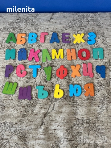 Магнитни букви, цифри, книги и изтриваеми карти