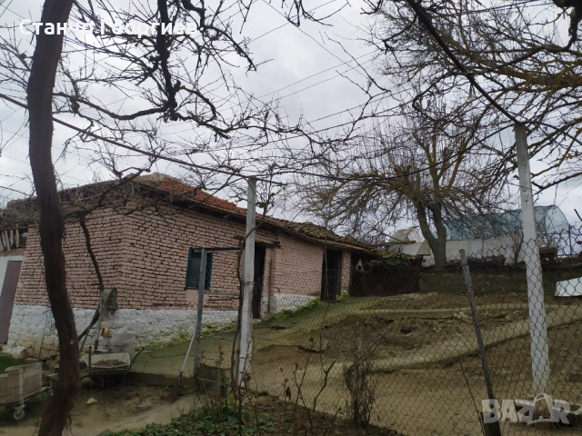 Продава къща с голям двор в село Зорница(Бургаска обл.), снимка 11 - Къщи - 54017074