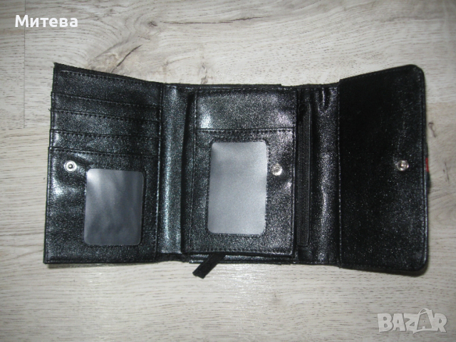 Gucci дамски портфейл, снимка 5 - Портфейли, портмонета - 52803783