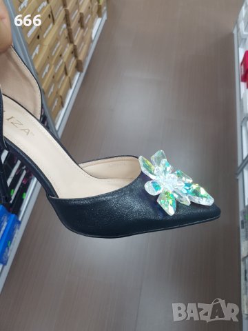 Обувки, снимка 3 - Дамски обувки на ток - 42394529