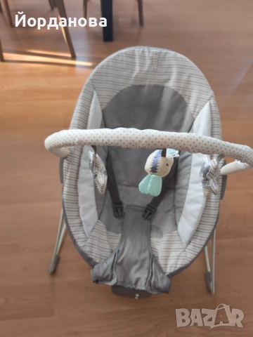 Бебешки музикален и вибриращ шезлонг, снимка 4 - Други - 52693287