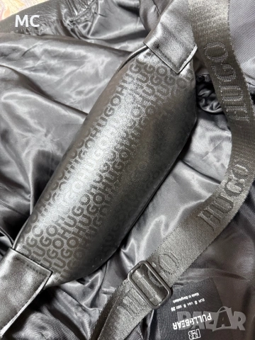 HUGO чанта, снимка 3 - Чанти - 54239499