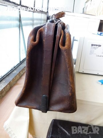 Стар куфар с инициали принадлежал на известният канадски актьор и художник James Edward Harvey.(1873, снимка 4 - Антикварни и старинни предмети - 35656394