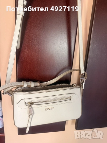 Дамска чанта DKNY, снимка 5 - Чанти - 55773218