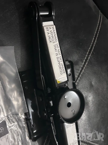 Нов Мерцедес Крик за Бронирано МПС, снимка 2 - Части - 50506519