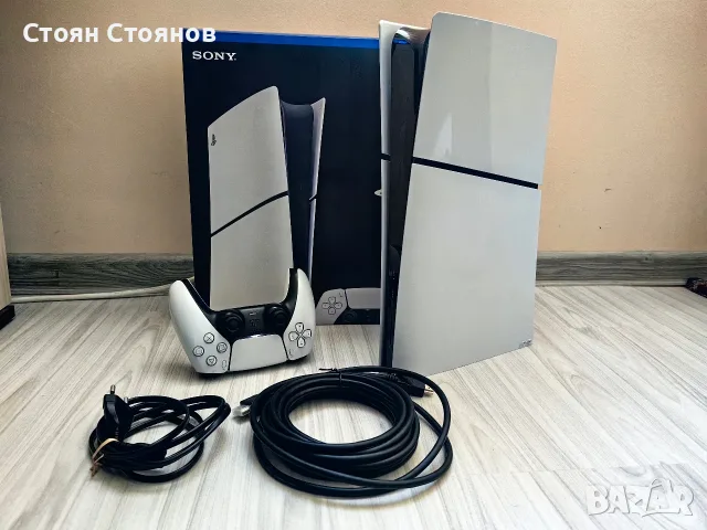 Продавам Playstation 5 Slim Digital Edition - пълен комплект