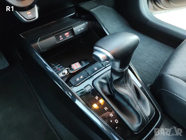  Kia Stonic AUTOMAT 1.6 CRDi 110кс. и 55000км., снимка 12 - Автомобили и джипове - 47323304