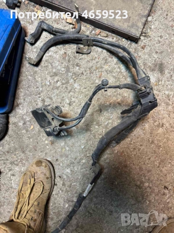 Плюсови клеми комплект за Ауди Audi A8 D4 H4 само за 200лв. 4h0971224ae, снимка 4 - Части - 52536109