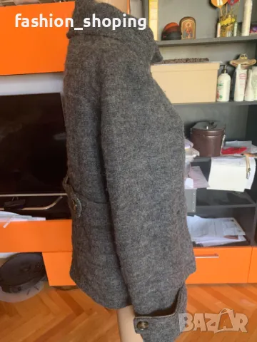 Късо пaлто Weekend Max Mara, размер I42(M), снимка 6 - Палта, манта - 47849954