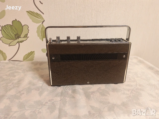 Продавам Telefunken Bajazzo de luxe, снимка 5 - Радиокасетофони, транзистори - 53112691