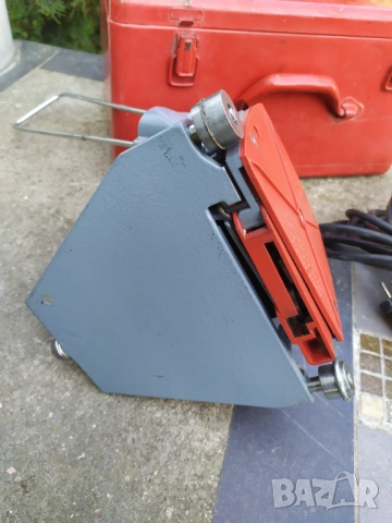 Mafell KFU 1000 Машина за фуги на подови настилки, снимка 6 - Други машини и части - 54052972