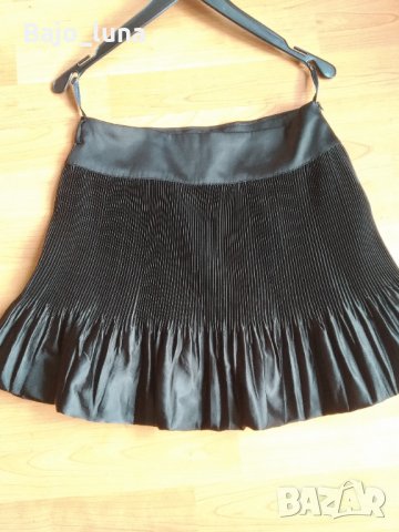 Сатенена пола, снимка 3 - Поли - 30301261