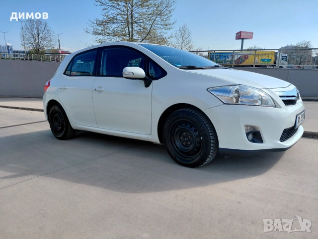 Toyota Auris Hibryd 2011г - ТОП ..., снимка 3 - Автомобили и джипове - 54319524